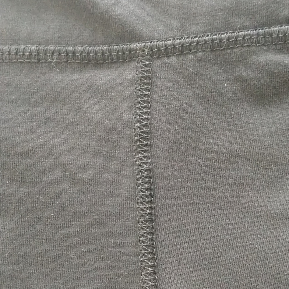 Calvin Klein Work-Out Capri - Picture 7 of 8